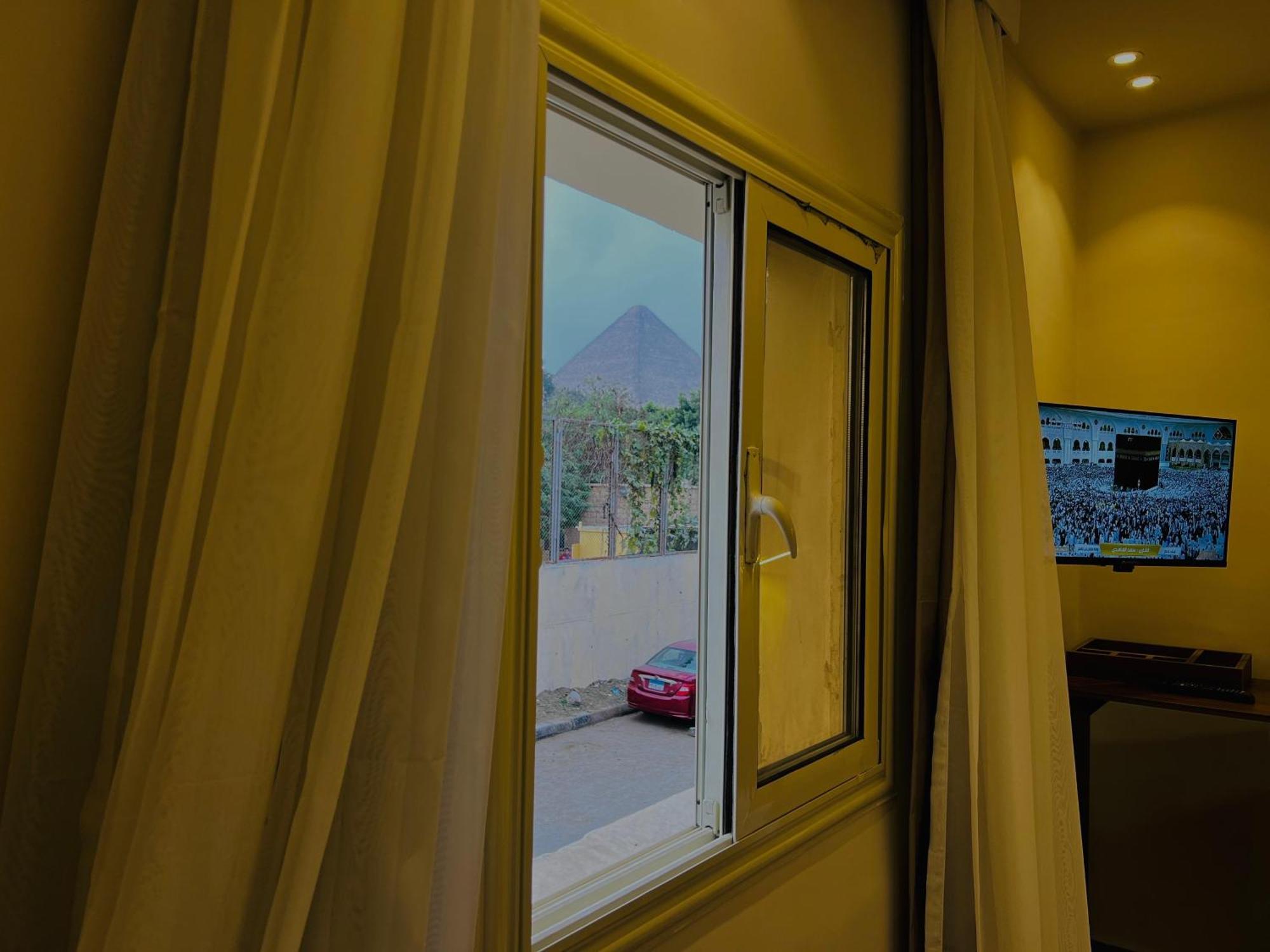 Great Scarab Pyramids View Hotel Kafret el-Gabal Exterior foto