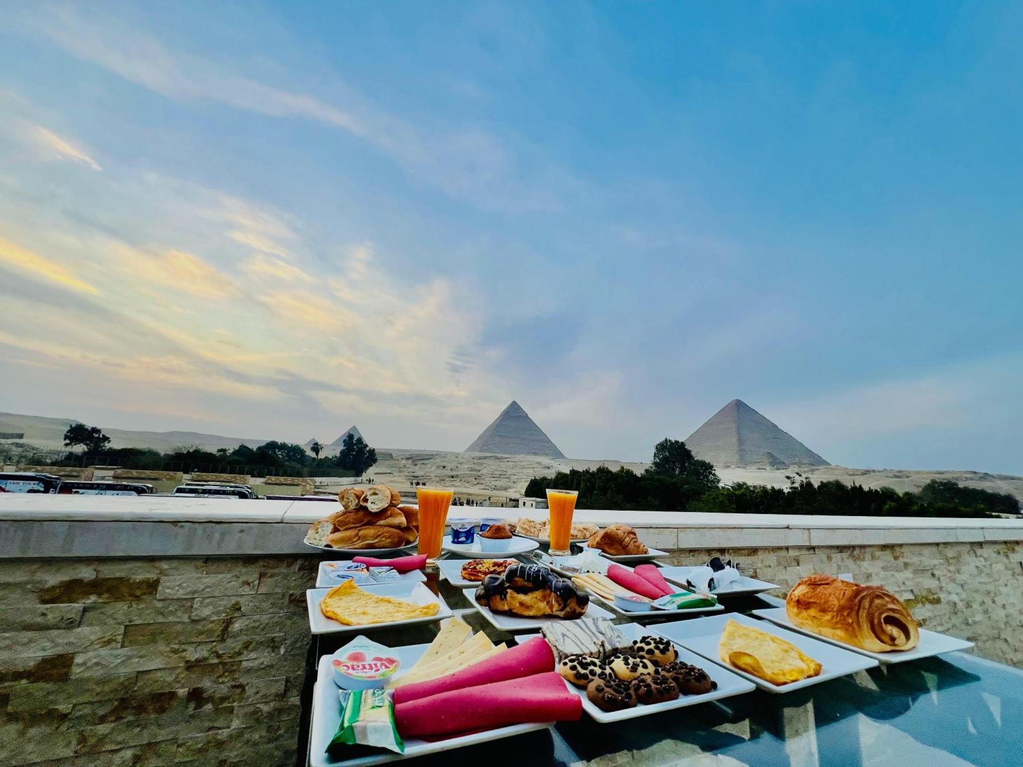 Great Scarab Pyramids View Hotel Kafret el-Gabal Exterior foto