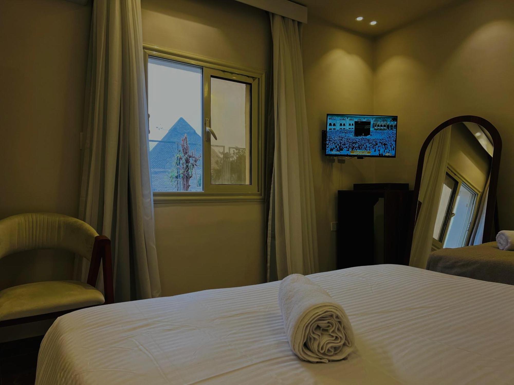 Great Scarab Pyramids View Hotel Kafret el-Gabal Exterior foto