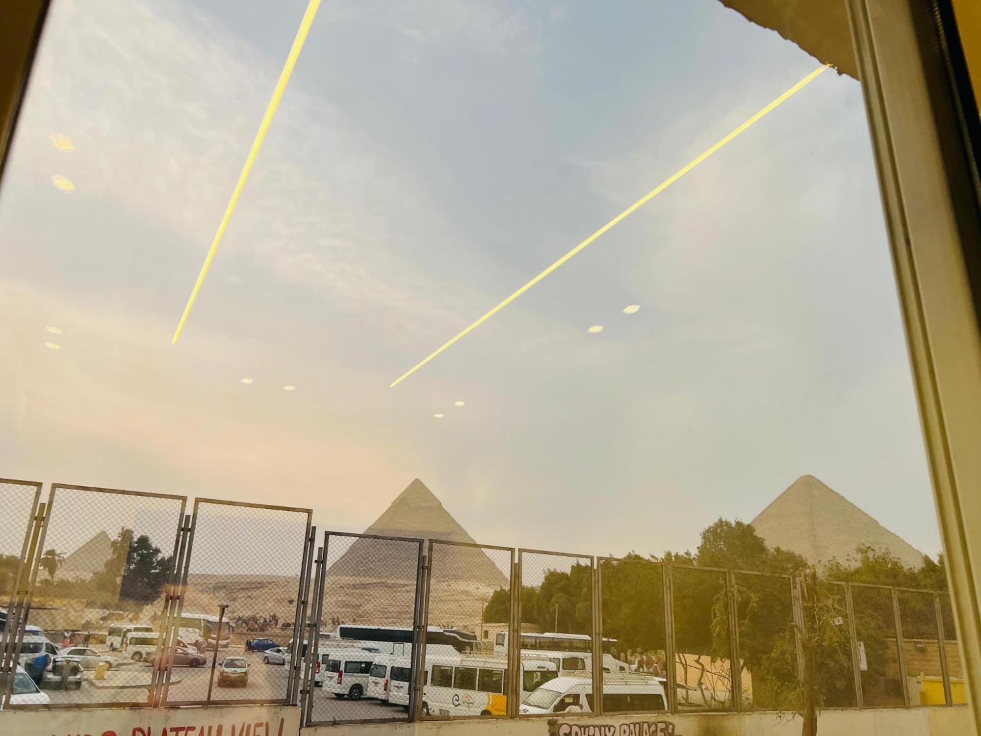 Great Scarab Pyramids View Hotel Kafret el-Gabal Exterior foto