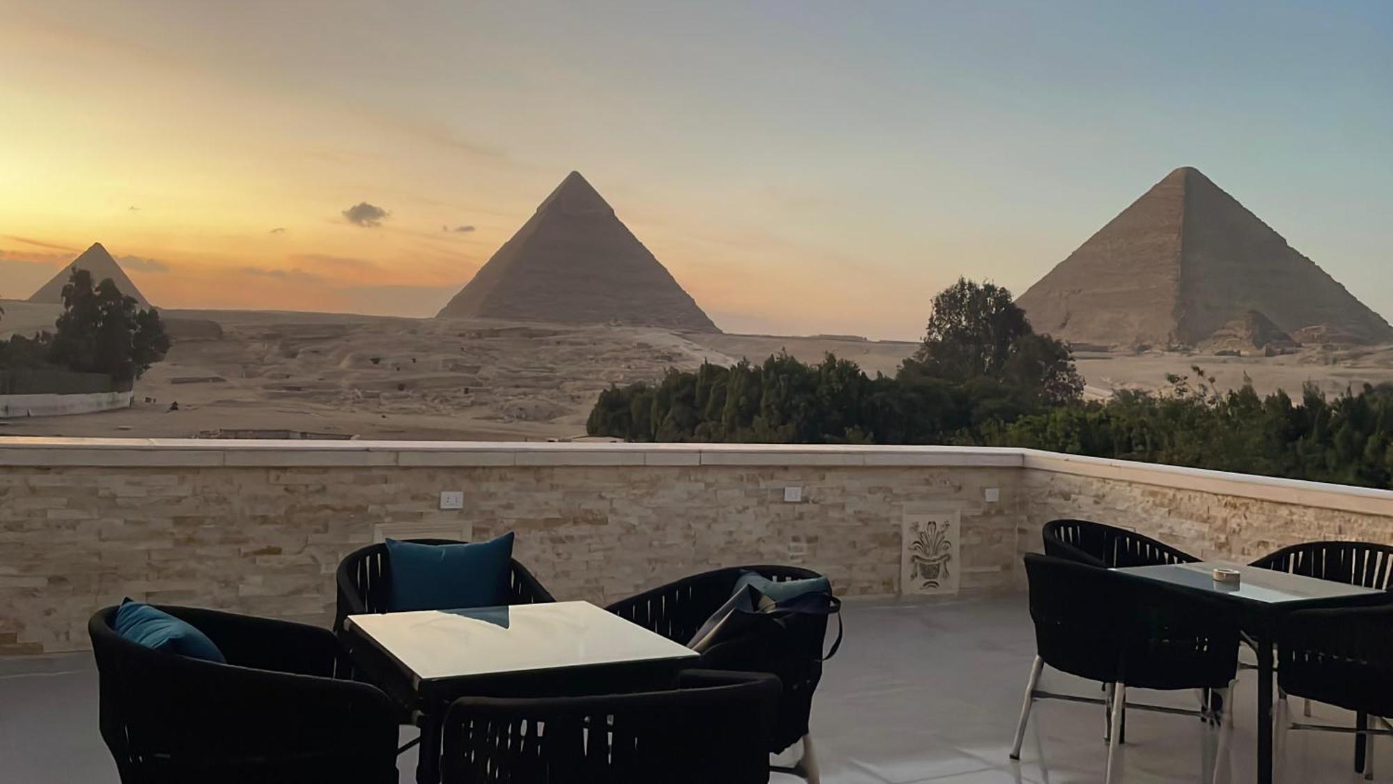 Great Scarab Pyramids View Hotel Kafret el-Gabal Exterior foto