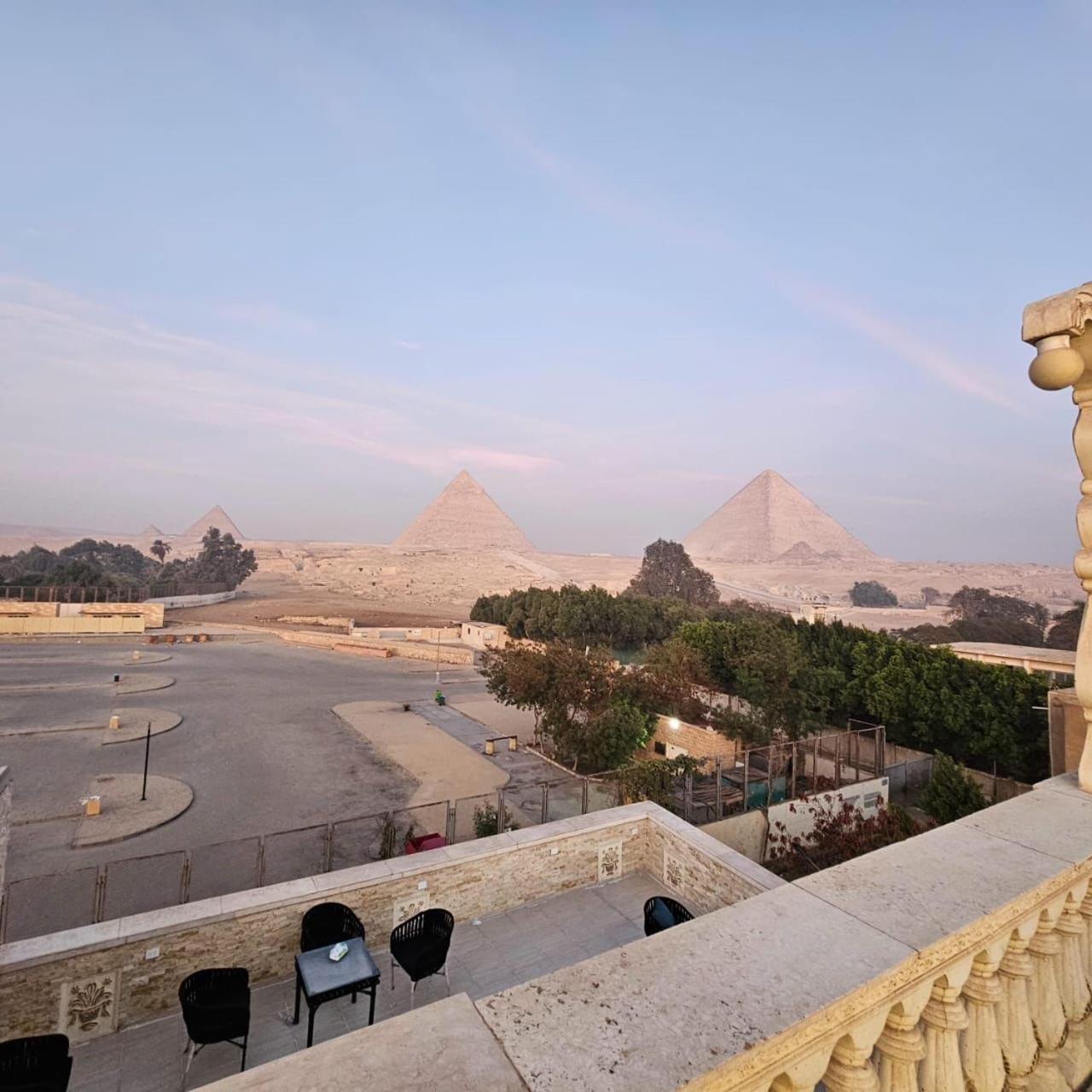 Great Scarab Pyramids View Hotel Kafret el-Gabal Exterior foto